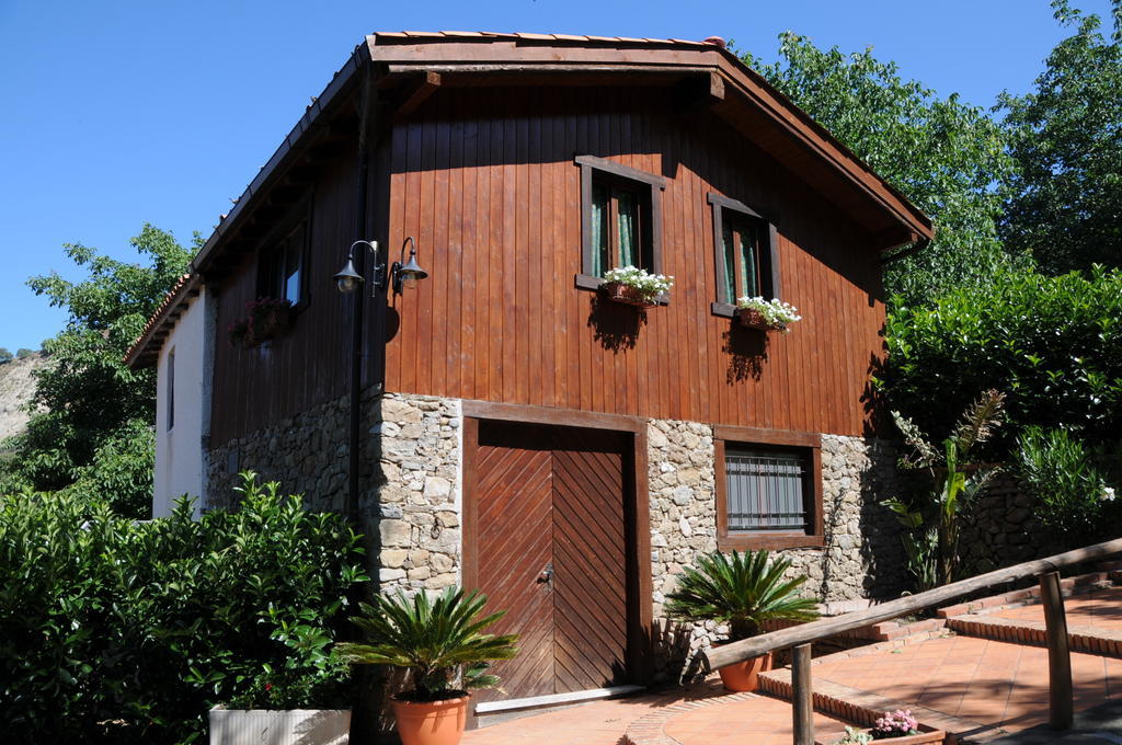 Agriturismo San Cataldo Motta Camastra Kültér fotó